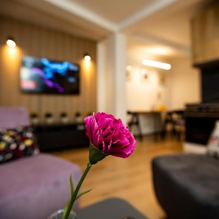 Štip Charming Apartment In Shtip'S Downtown מראה חיצוני תמונה