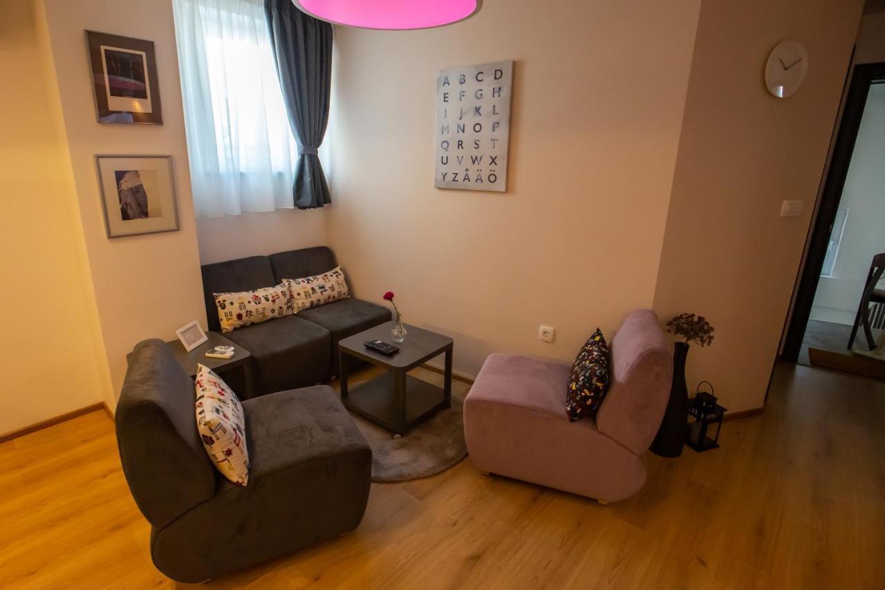 Štip Charming Apartment In Shtip'S Downtown מראה חיצוני תמונה